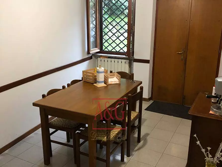 Immagine 3 di Appartamento in vendita  in villa salvi a Amandola