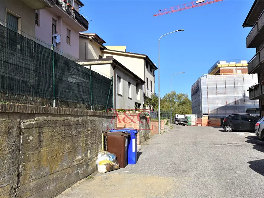 Immagine 30 di Appartamento in vendita  in Via Rio a Montefortino