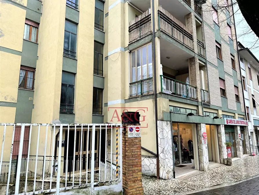 Immagine 22 di Appartamento in vendita  in Via Cesare Battisti 79 a Amandola