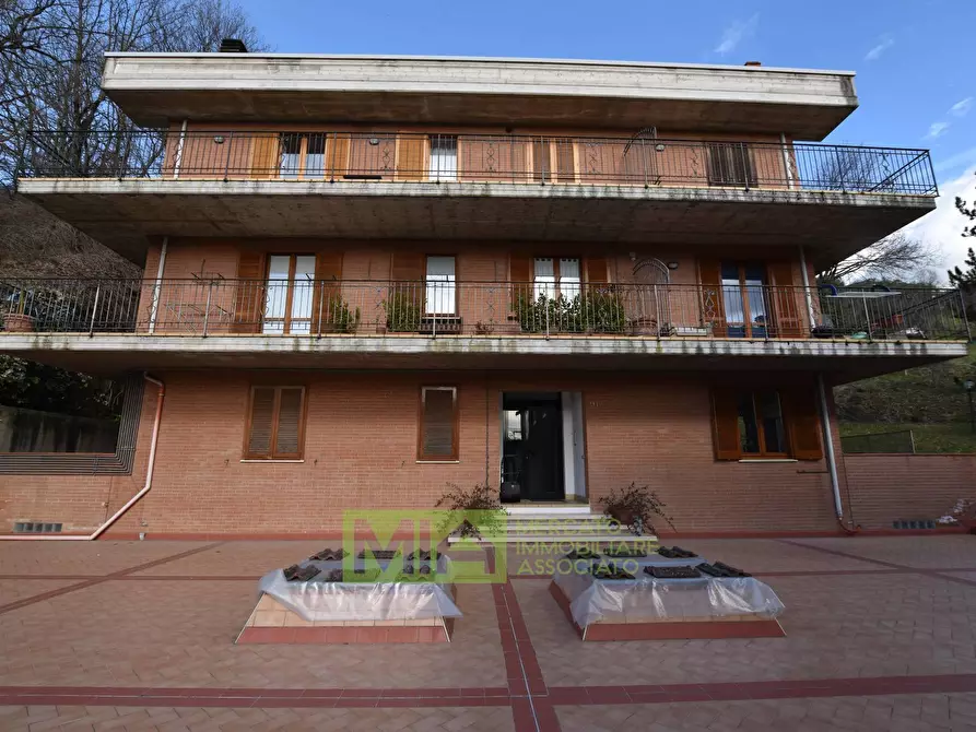 Immagine 1 di Appartamento in vendita  in Via Angelo Biondi 94 a Amandola
