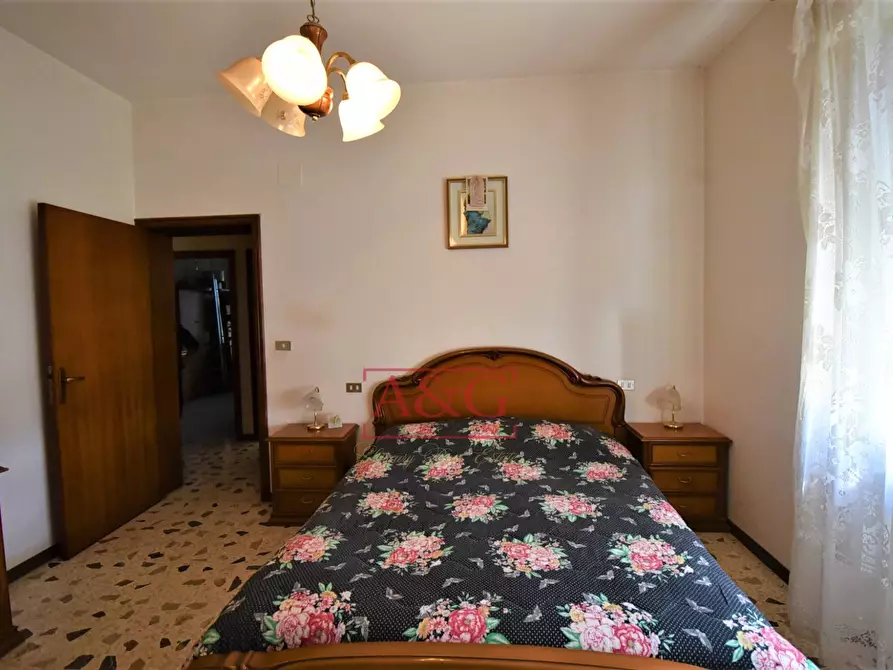 Immagine 10 di Appartamento in vendita  in Via Campo Sportivo a Comunanza