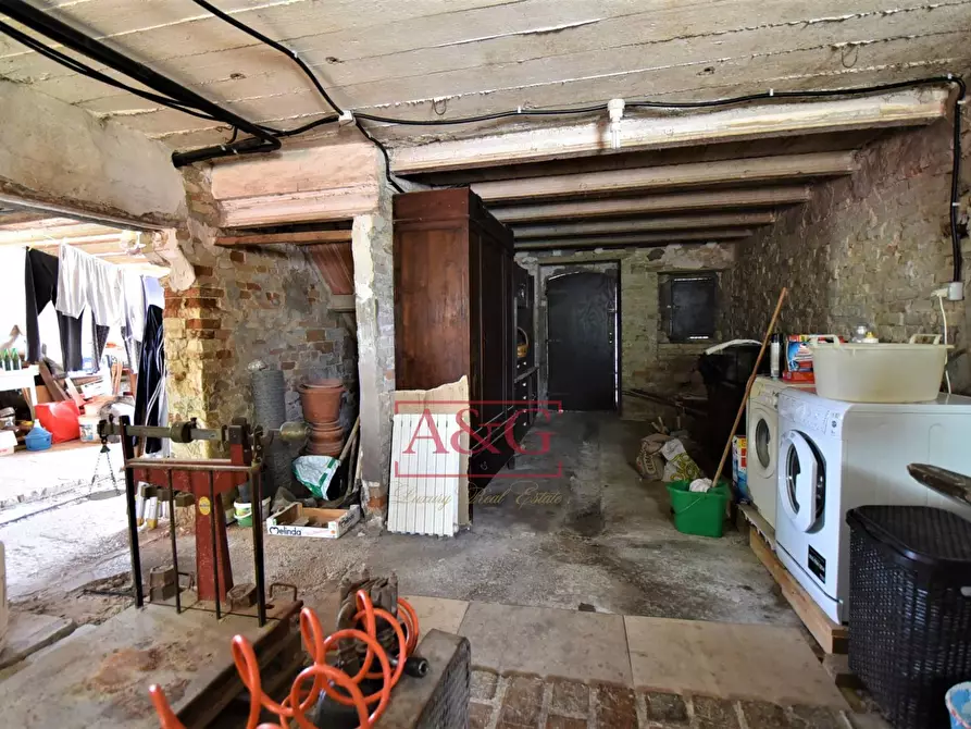 Immagine 35 di Rustico / casale in vendita  in Contrada Rio del Bove 1 a Torre San Patrizio