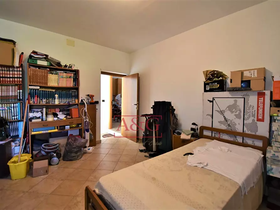 Immagine 29 di Rustico / casale in vendita  in Contrada Rio del Bove 1 a Torre San Patrizio