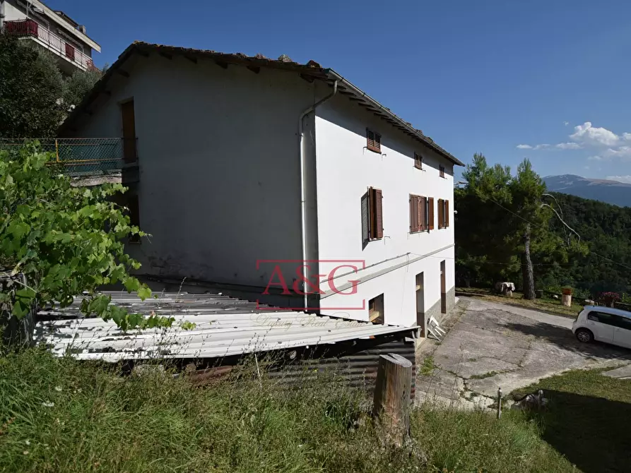 Immagine 1 di Rustico / casale in vendita  in Frazione Trivigliano 3-6 a Ascoli Piceno