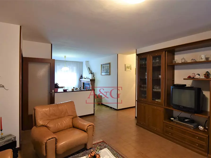 Immagine 35 di Casa indipendente in vendita  in Contrada Morrone a Belforte Del Chienti