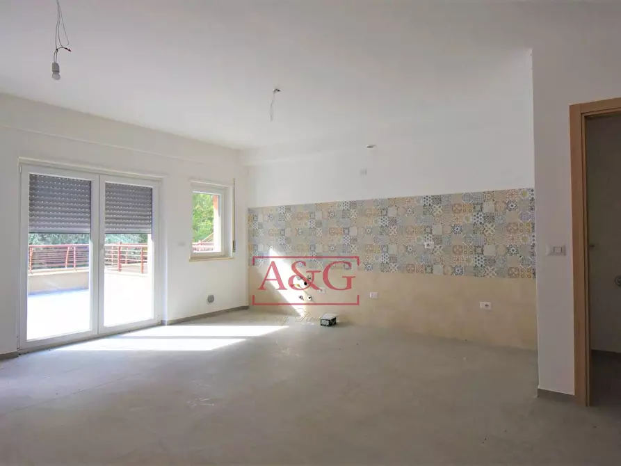 Immagine 17 di Appartamento in vendita  in Via Domenico Sbarra a Montefortino