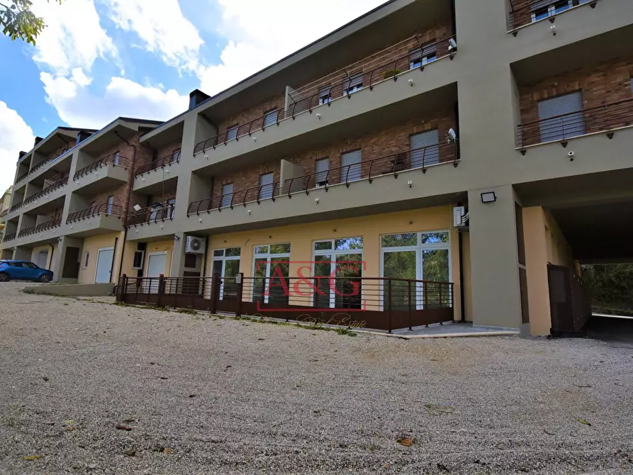 Immagine 22 di Appartamento in vendita  in Via Domenico Sbarra a Montefortino