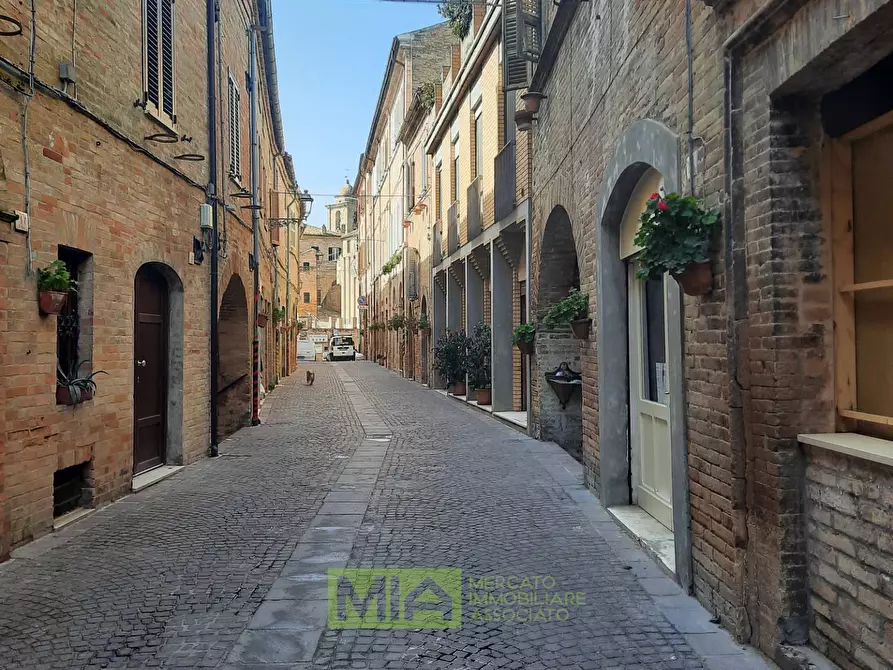 Immagine 2 di Locale commerciale in affitto  in via Roma 4 a Carassai