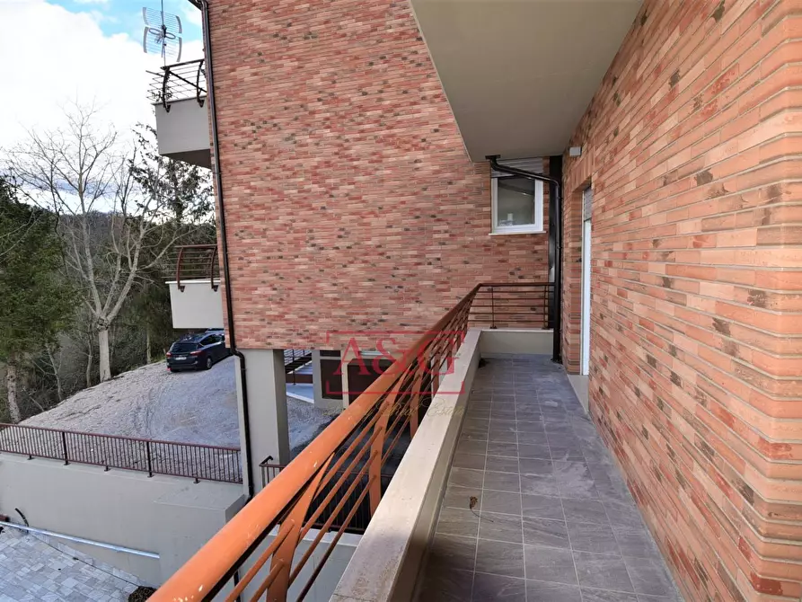 Immagine 27 di Villetta a schiera in vendita  in Via Domenico Sbarra 70 a Montefortino