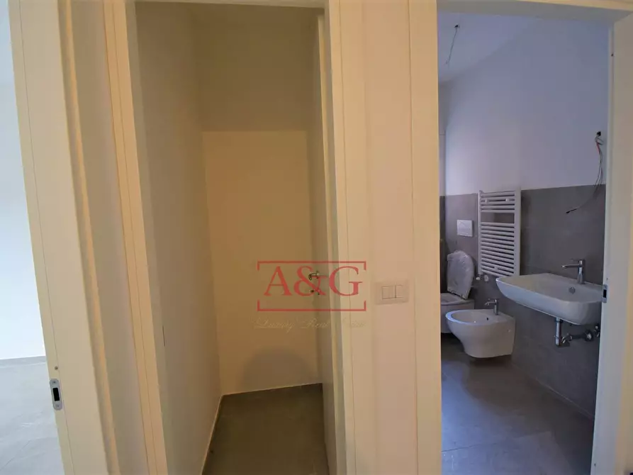 Immagine 21 di Villetta a schiera in vendita  in Via Domenico Sbarra 70 a Montefortino