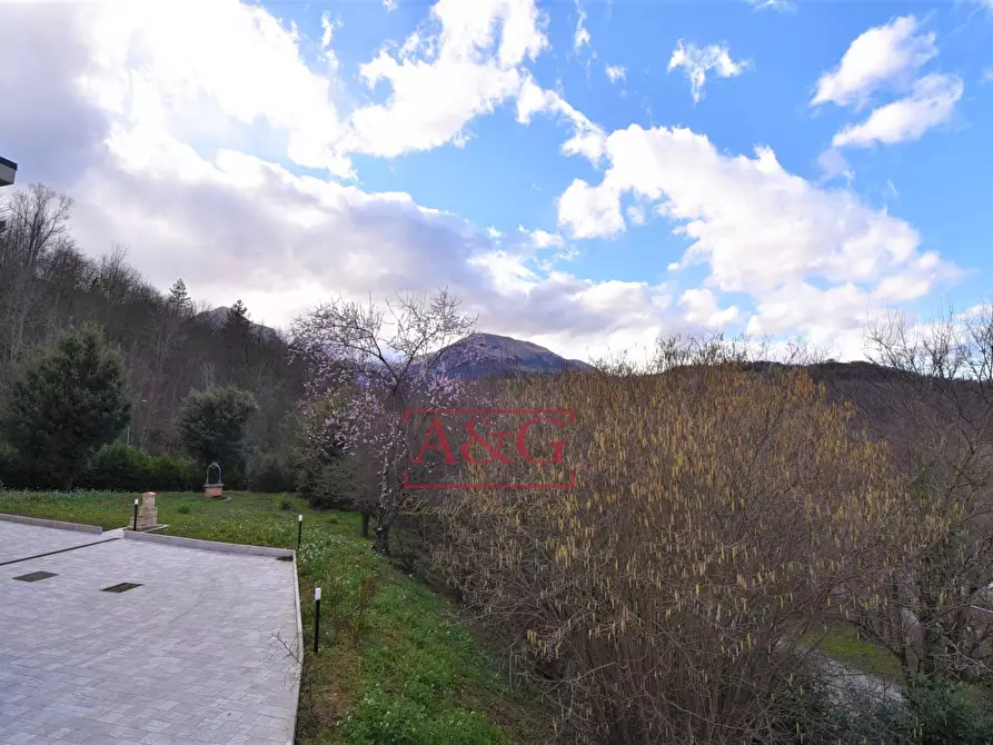 Immagine 39 di Villetta a schiera in vendita  in Via Domenico Sbarra 70 a Montefortino