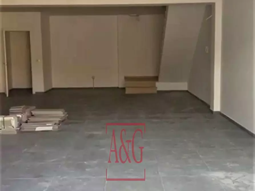 Immagine 35 di Villetta a schiera in vendita  in Via Domenico Sbarra 70 a Montefortino