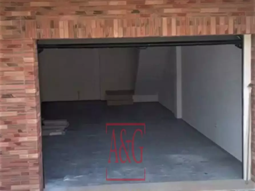 Immagine 36 di Villetta a schiera in vendita  in Via Domenico Sbarra 70 a Montefortino