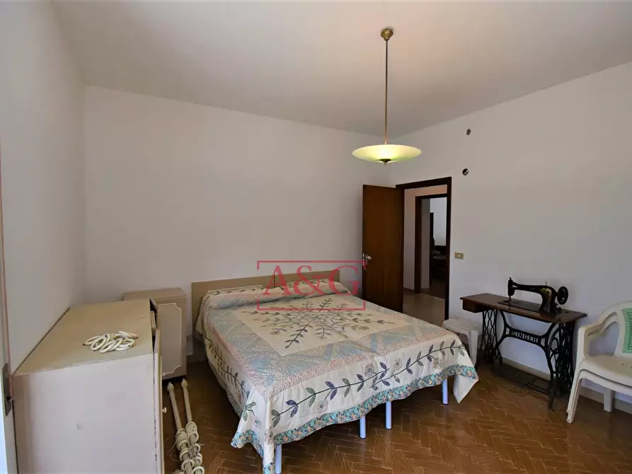 Immagine 30 di Casa semindipendente in vendita  in Contrada Castello 7/B a Gualdo