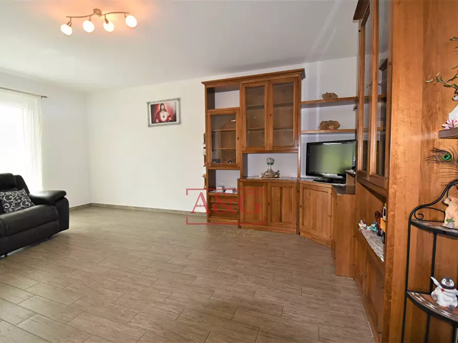 Immagine 13 di Appartamento in vendita  in Via Cavour a Comunanza