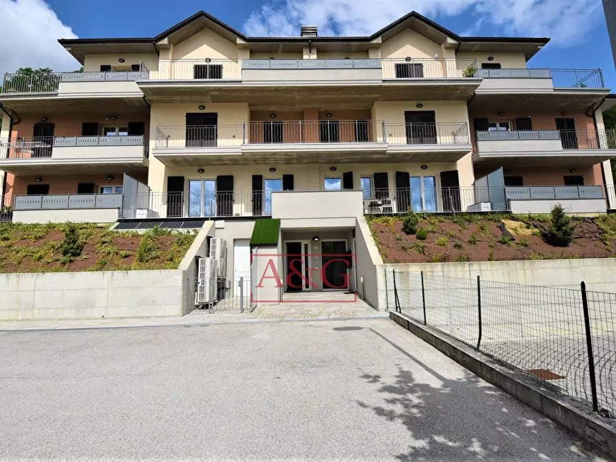 Immagine 1 di Appartamento in vendita  in Via Cavour a Comunanza