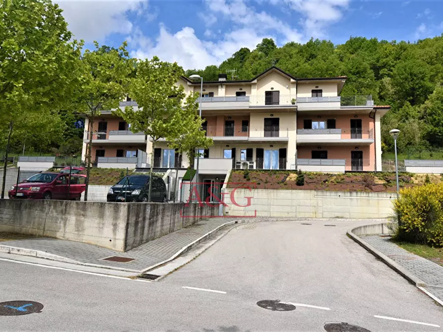 Immagine 35 di Appartamento in vendita  in Via Cavour a Comunanza