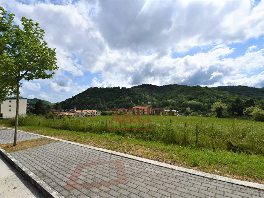 Immagine 39 di Appartamento in vendita  in Via Cavour a Comunanza