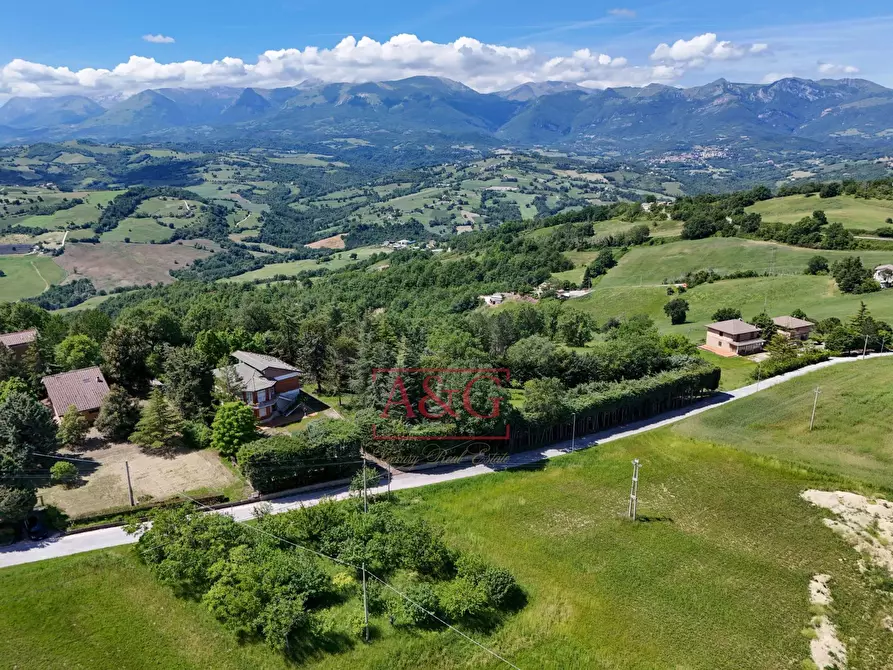 Immagine 49 di Casa semindipendente in vendita  in Contrada Castello 7/B a Gualdo