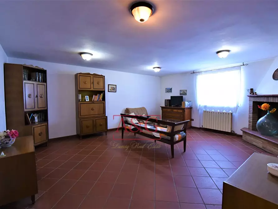 Immagine 30 di Villa in vendita  in Via Del Monte 10 a Smerillo