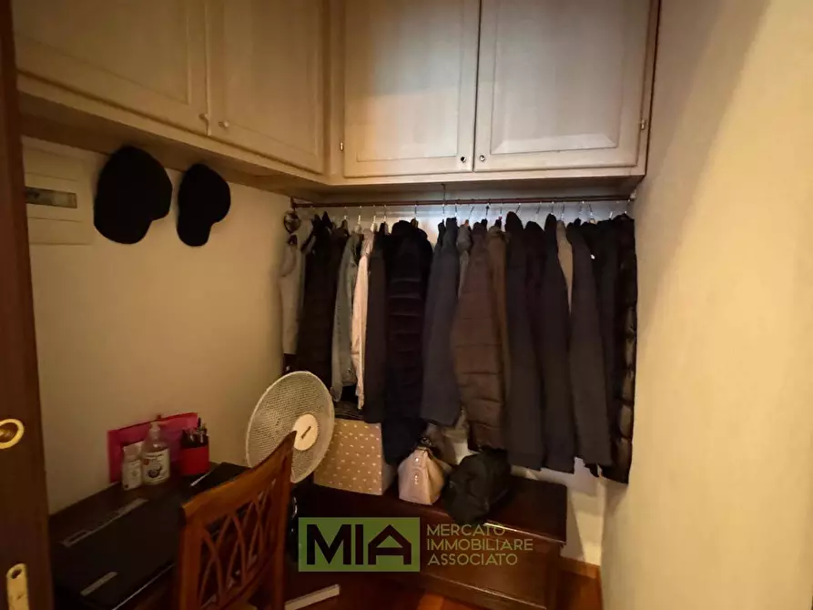 Immagine 13 di Appartamento in vendita  a Amandola