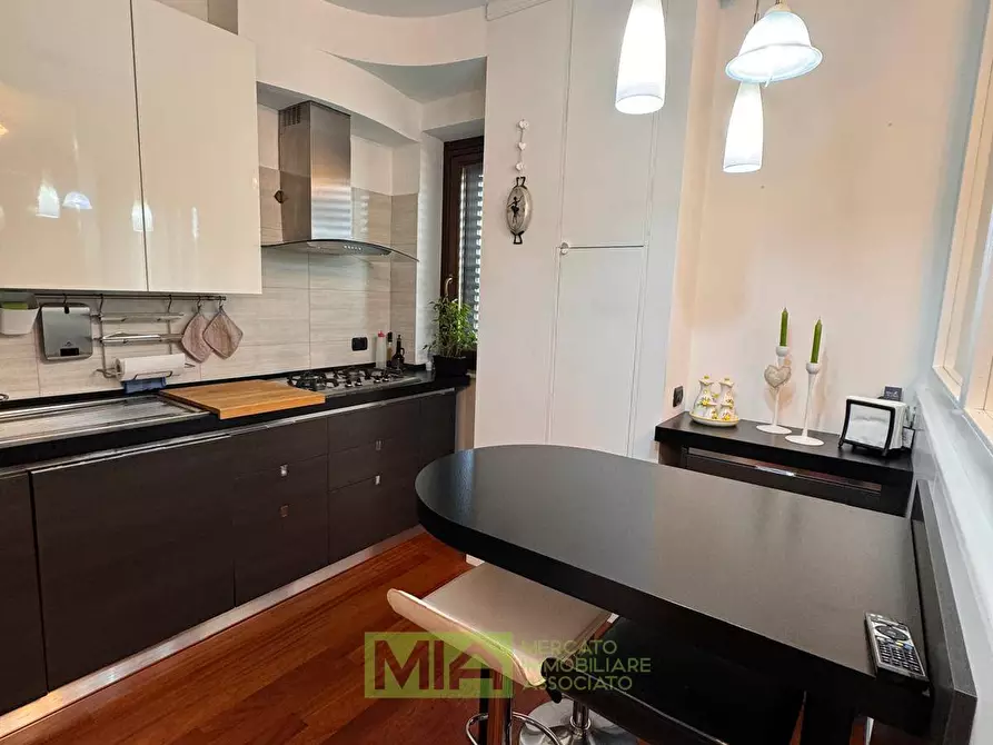 Immagine 16 di Appartamento in vendita  a Amandola