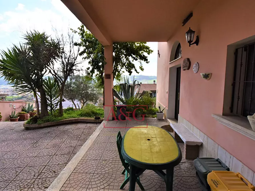 Immagine 35 di Casa semindipendente in vendita  in Via Cavour 3 a Colli Del Tronto