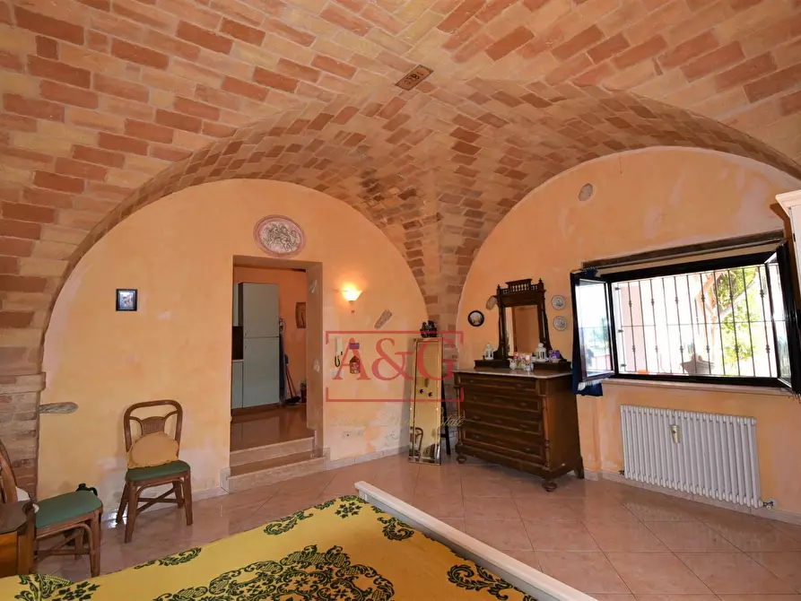 Immagine 51 di Casa semindipendente in vendita  in Via Cavour 3 a Colli Del Tronto