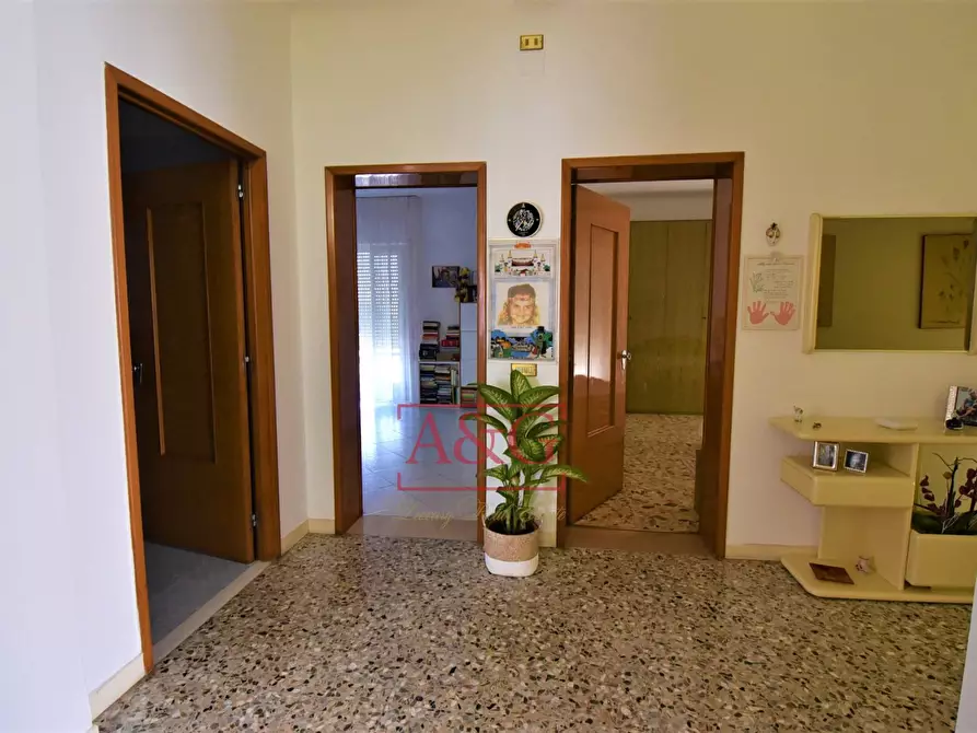 Immagine 14 di Casa semindipendente in vendita  in Contrada Montone 44 a Montegiorgio