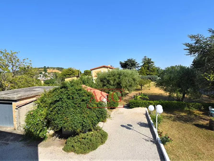 Immagine 29 di Casa semindipendente in vendita  in Contrada Montone 44 a Montegiorgio