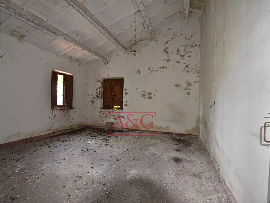 Immagine 14 di Rustico / casale in vendita  in Via Bresciano a Massa Fermana