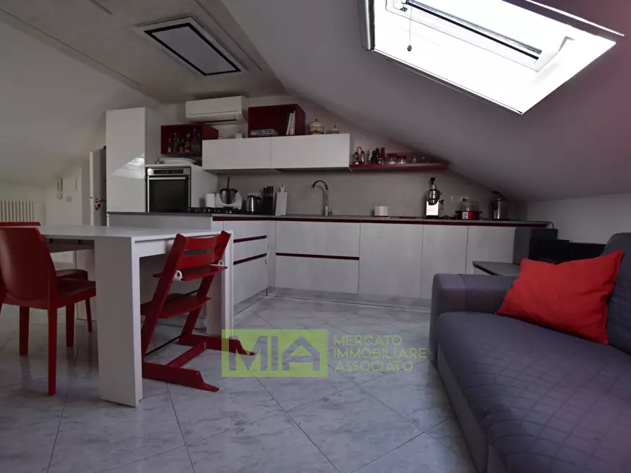 Immagine 25 di Casa indipendente in vendita  in Casacagnano a Roccafluvione