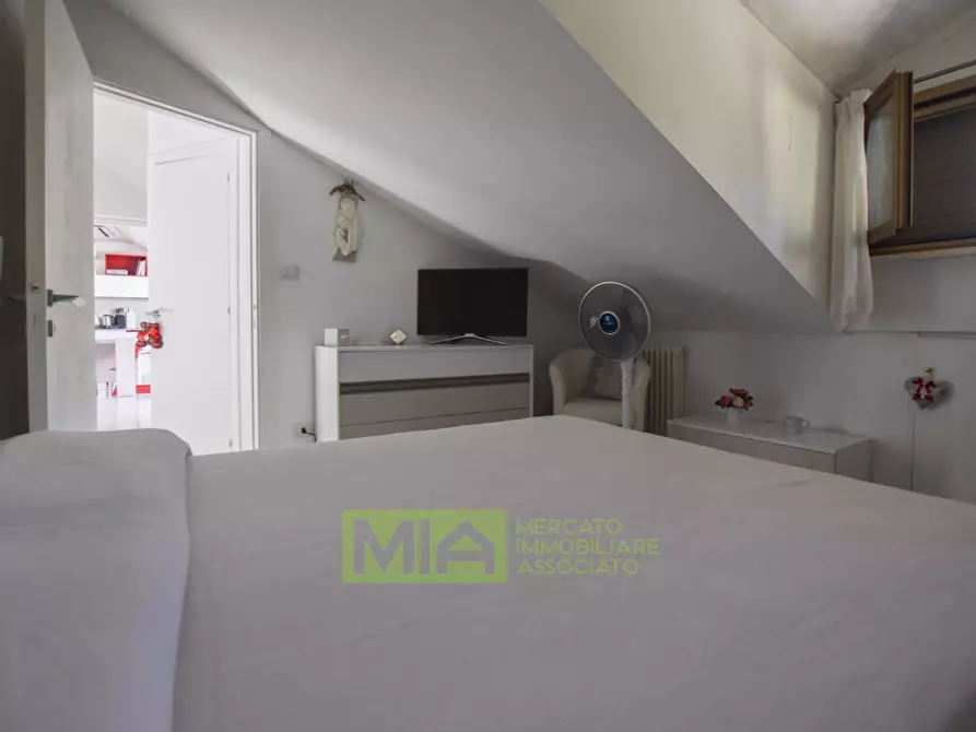 Immagine 28 di Casa indipendente in vendita  in Casacagnano a Roccafluvione