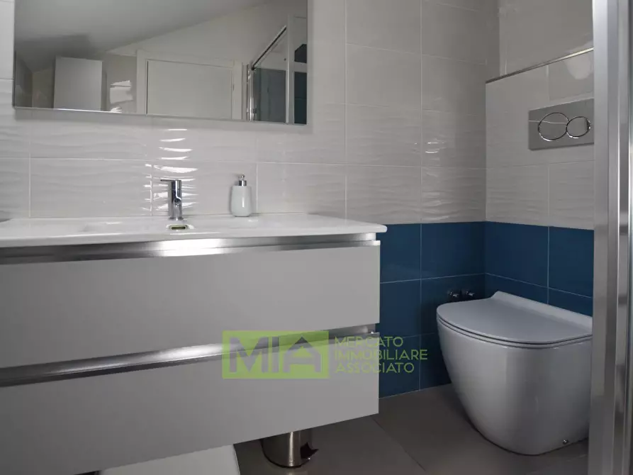 Immagine 30 di Casa indipendente in vendita  in Casacagnano a Roccafluvione