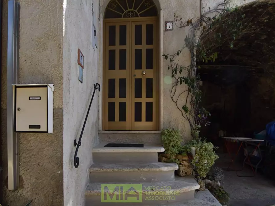 Immagine 35 di Casa indipendente in vendita  in Casacagnano a Roccafluvione