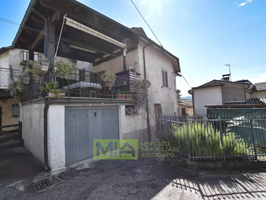 Immagine 37 di Casa indipendente in vendita  in Casacagnano a Roccafluvione