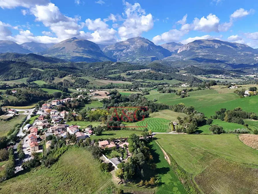 Immagine 46 di Villa in vendita  in CASA TASSO a Amandola