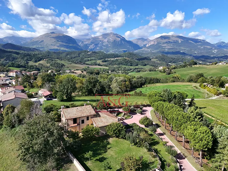 Immagine 48 di Villa in vendita  in CASA TASSO a Amandola