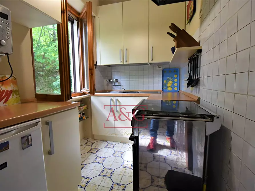 Immagine 10 di Villetta a schiera in vendita  in contrada luogo di sasso a Montefalcone Appennino