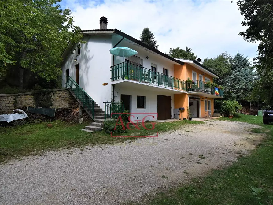 Immagine 2 di Villetta a schiera in vendita  in contrada luogo di sasso a Montefalcone Appennino