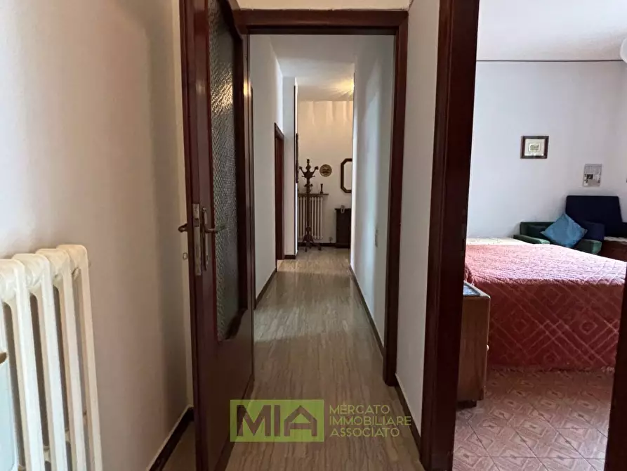 Immagine 23 di Appartamento in vendita  in Piazza IV Novembre a Comunanza