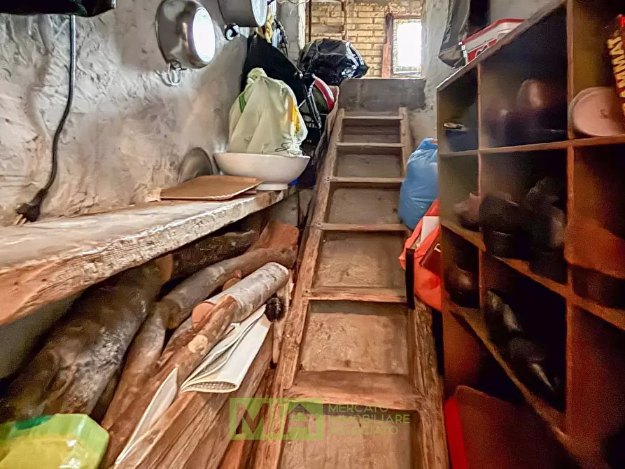 Immagine 26 di Appartamento in vendita  in Piazza IV Novembre a Comunanza