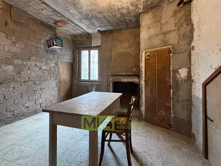 Immagine 33 di Appartamento in vendita  in Piazza IV Novembre a Comunanza