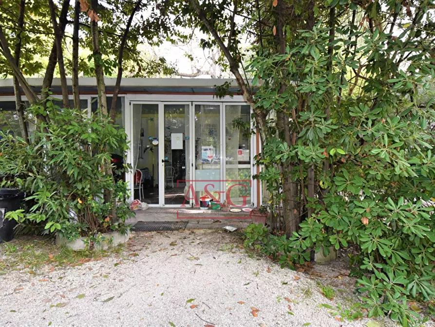 Immagine 60 di Attività commerciale in vendita  in Via Moricone 7 a Agugliano