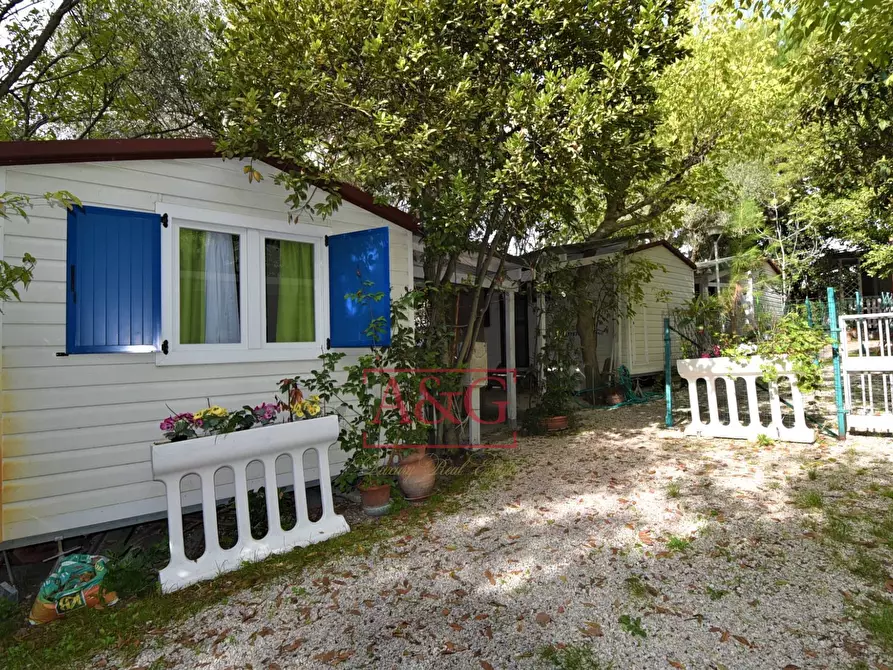 Immagine 71 di Attività commerciale in vendita  in Via Moricone 7 a Agugliano