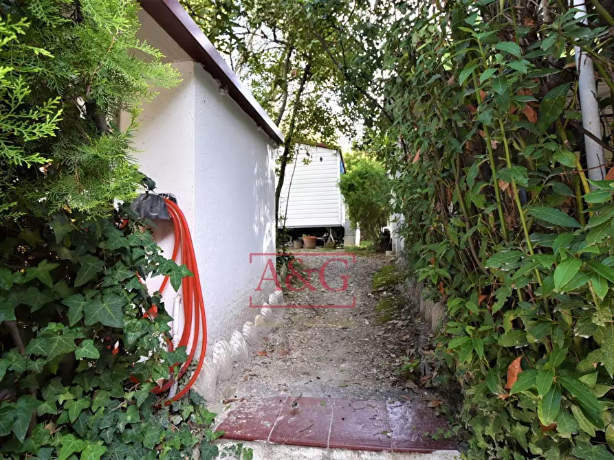 Immagine 74 di Attività commerciale in vendita  in Via Moricone 7 a Agugliano