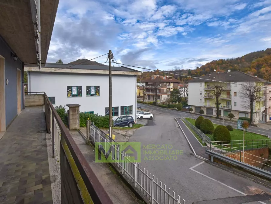 Immagine 9 di Appartamento in vendita  in Via Montale 2 a Roccafluvione