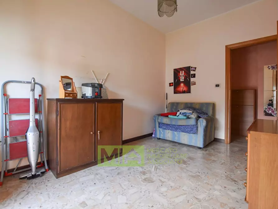 Immagine 10 di Appartamento in vendita  in Via Montale 2 a Roccafluvione