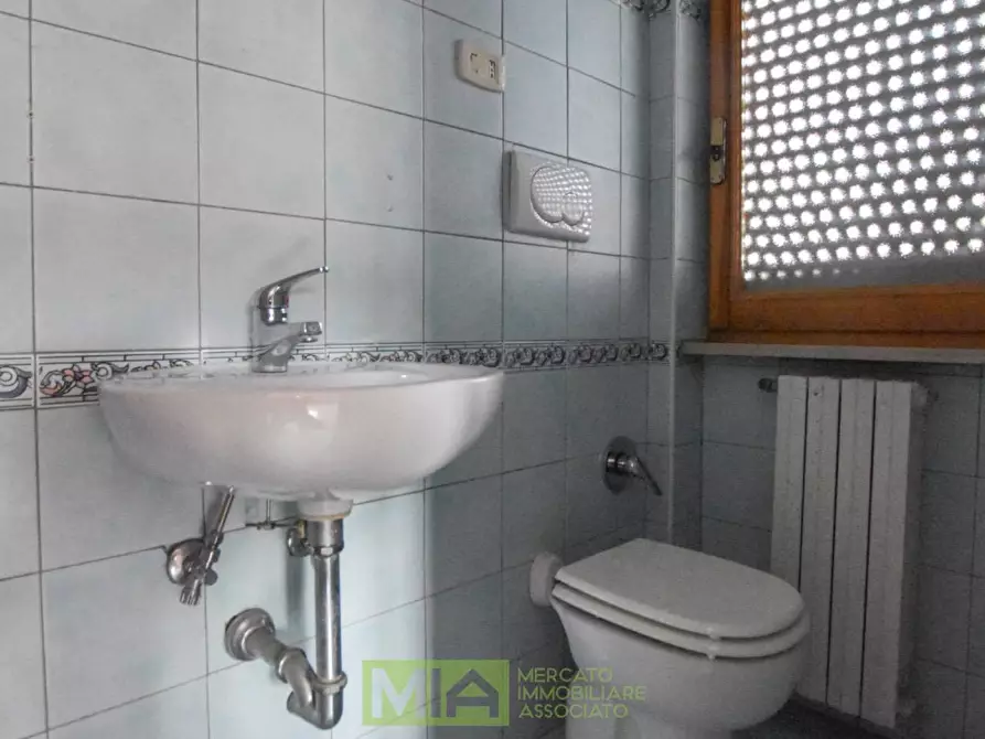 Immagine 17 di Appartamento in vendita  in Via Montale 2 a Roccafluvione