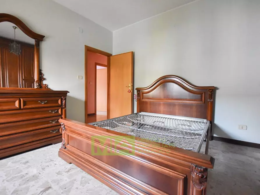 Immagine 24 di Appartamento in vendita  in Via Montale 2 a Roccafluvione